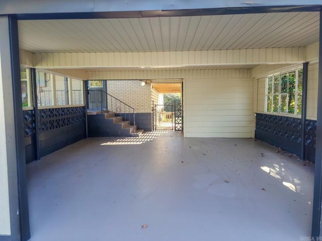 323 Lakeshore Drive, Hot Springs, AR 71913