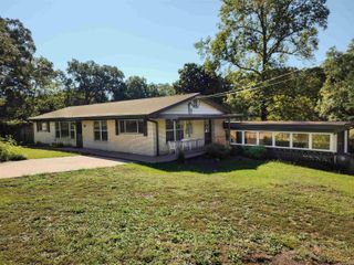 323 Lakeshore Drive, Hot Springs, AR 71913
