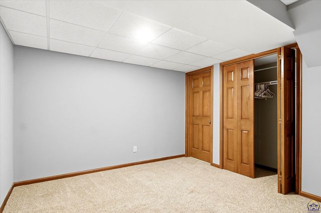 4401 NW 46th ST, Topeka, KS 66618