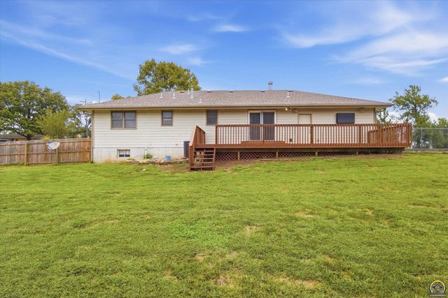 4401 NW 46th ST, Topeka, KS 66618