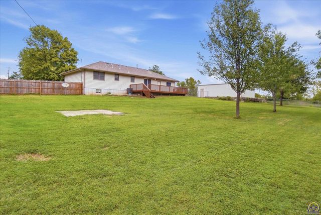 4401 NW 46th ST, Topeka, KS 66618
