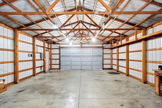 4401 NW 46th ST, Topeka, KS 66618