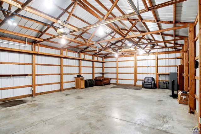 4401 NW 46th ST, Topeka, KS 66618