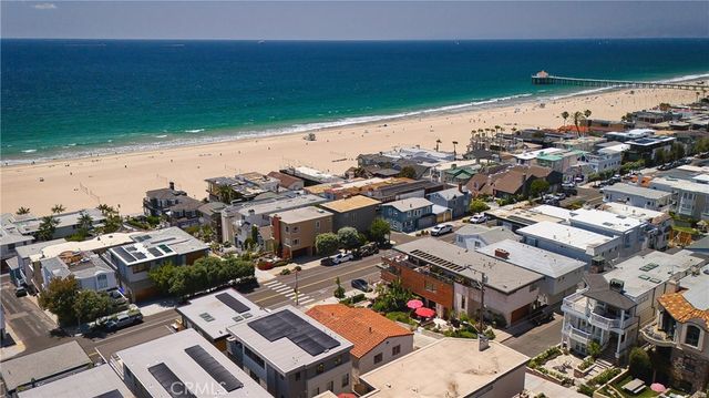 220 Manhattan Avenue, Manhattan Beach, CA 90266