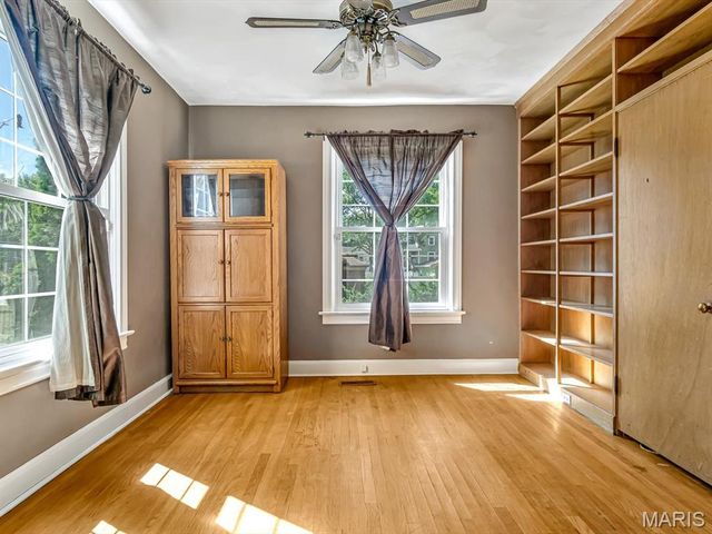 919 E Monroe Street, Belleville, IL 62220