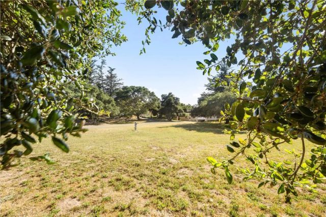 1595 Chesapeake Place, Arroyo Grande, CA 93420