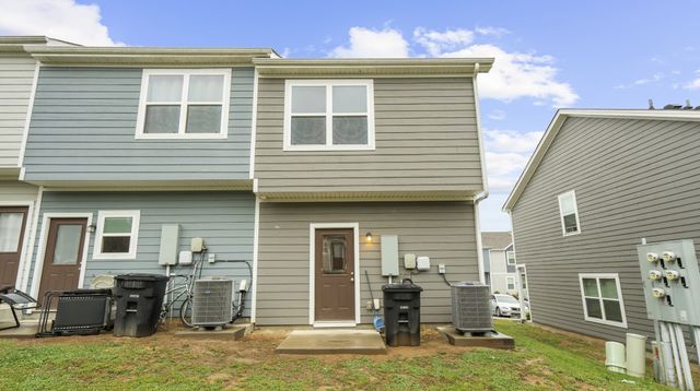 6078 Cullen Dr, La Vergne, TN 37086