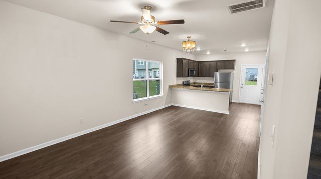 6078 Cullen Dr, La Vergne, TN 37086