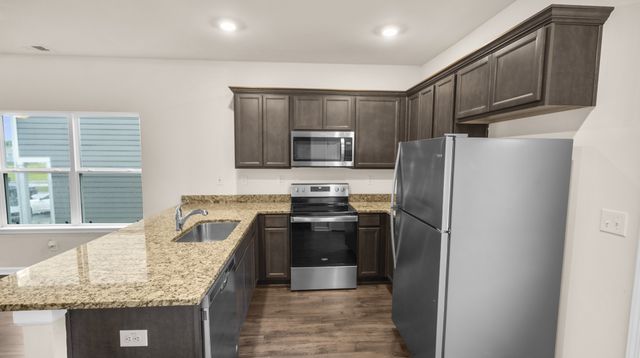 6078 Cullen Dr, La Vergne, TN 37086