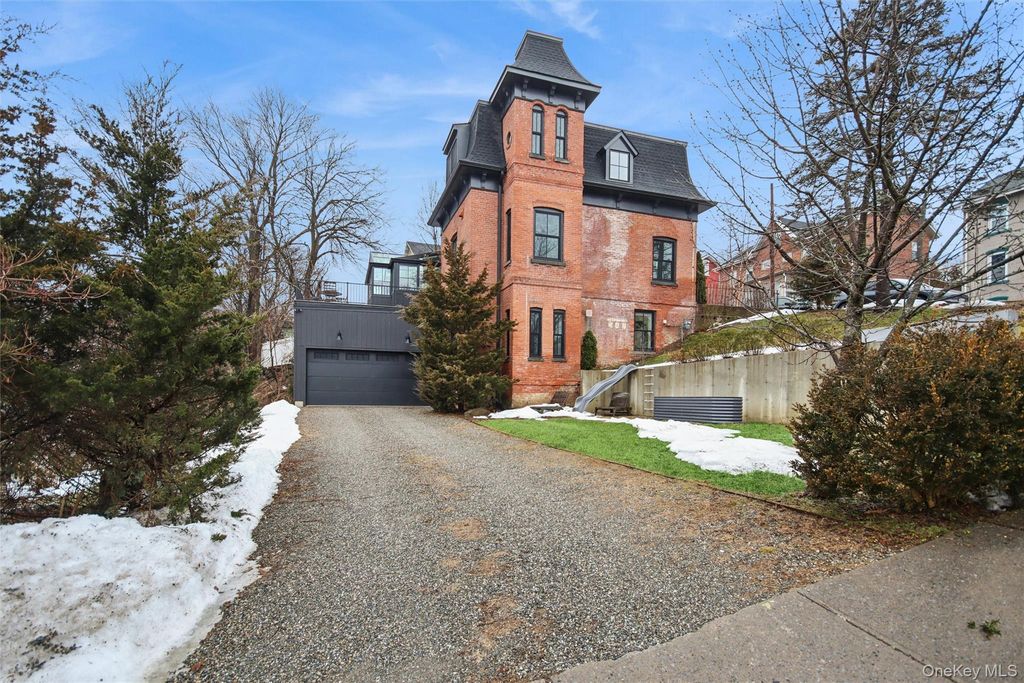 33 Davis Street, Beacon, NY 12508