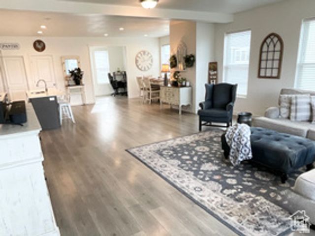 11638 S SKYWARD RD, South Jordan, UT 84009