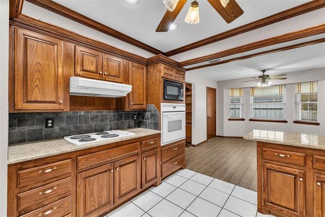 2437 SW 93rd Street, Oklahoma City, OK 73159