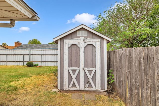 2437 SW 93rd Street, Oklahoma City, OK 73159