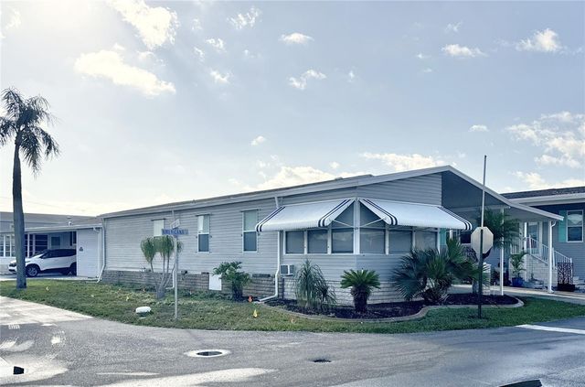 6907 AMERICANA DRIVE NE 101, St Petersburg, FL 33702