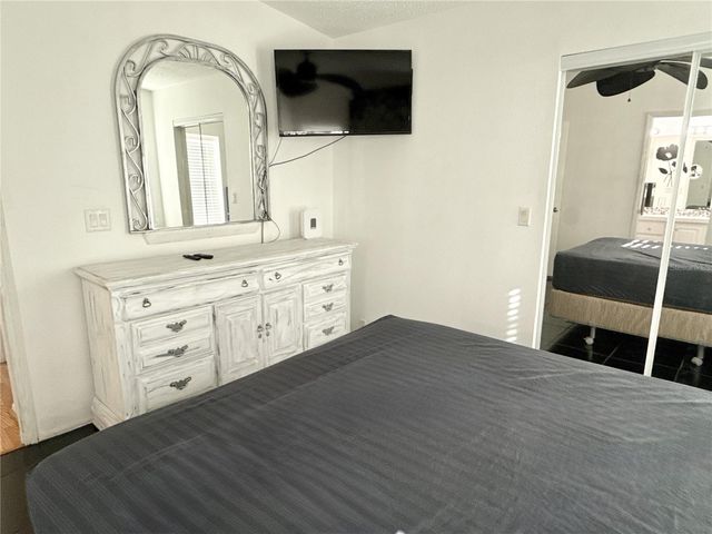 6907 AMERICANA DRIVE NE 101, St Petersburg, FL 33702