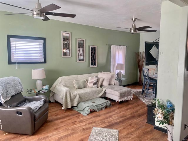 131 E Fox Street, South Bend, IN 46613