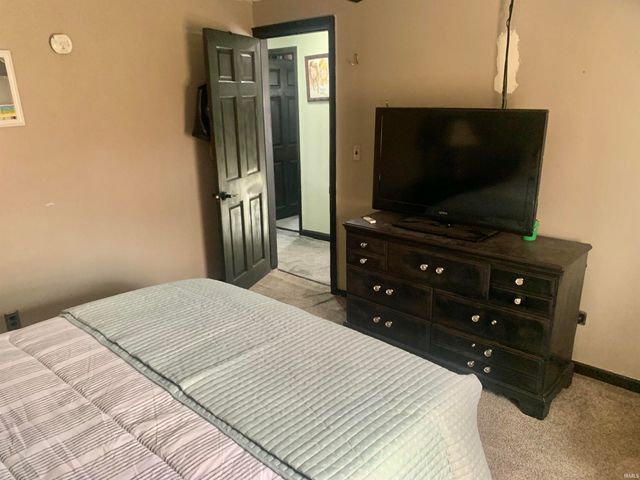 131 E Fox Street, South Bend, IN 46613