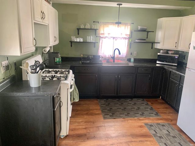 131 E Fox Street, South Bend, IN 46613