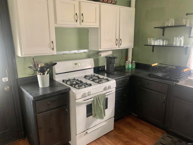 131 E Fox Street, South Bend, IN 46613