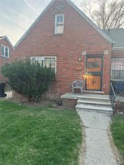 19261 Mitchell Street, Detroit, MI 48234