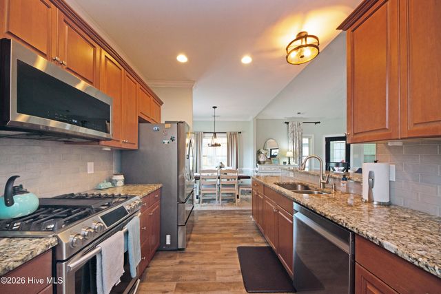 304 Angelfish Court, Newport, NC 28570