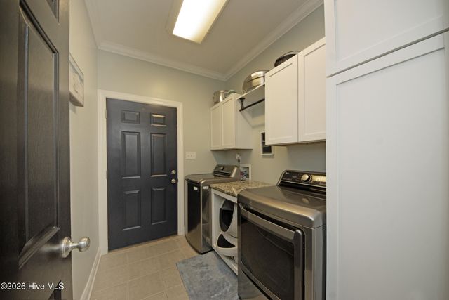 304 Angelfish Court, Newport, NC 28570