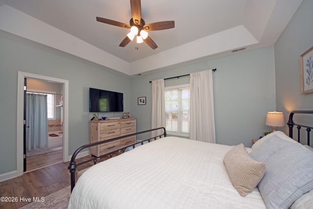 304 Angelfish Court, Newport, NC 28570