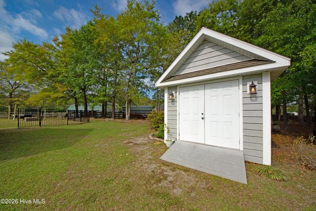 304 Angelfish Court, Newport, NC 28570