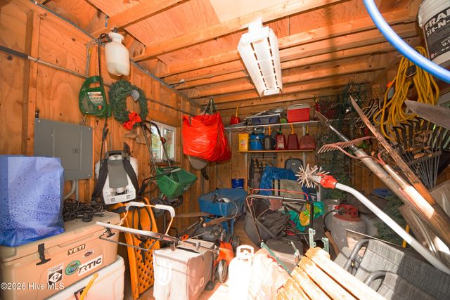 304 Angelfish Court, Newport, NC 28570