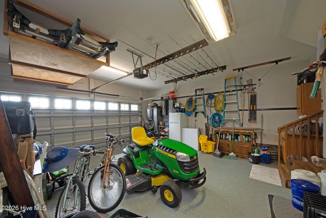 304 Angelfish Court, Newport, NC 28570