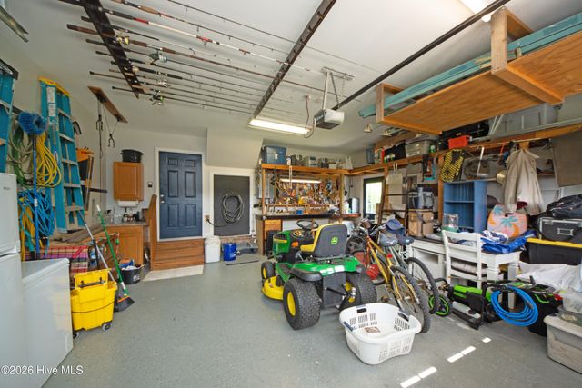 304 Angelfish Court, Newport, NC 28570