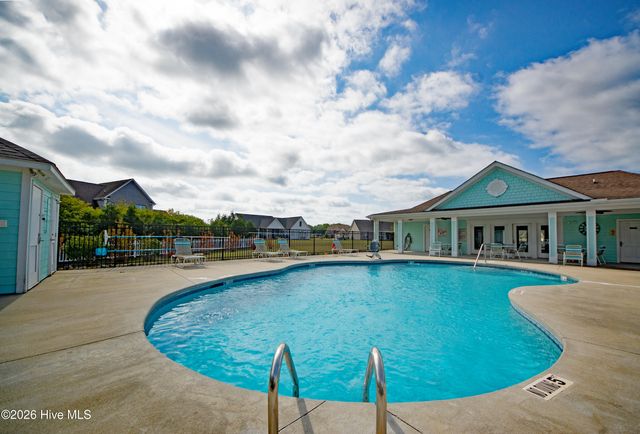 304 Angelfish Court, Newport, NC 28570