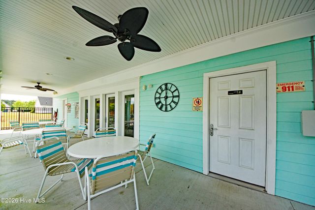 304 Angelfish Court, Newport, NC 28570