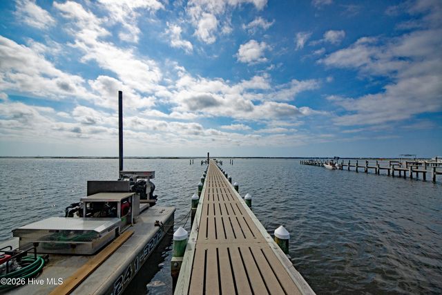 304 Angelfish Court, Newport, NC 28570