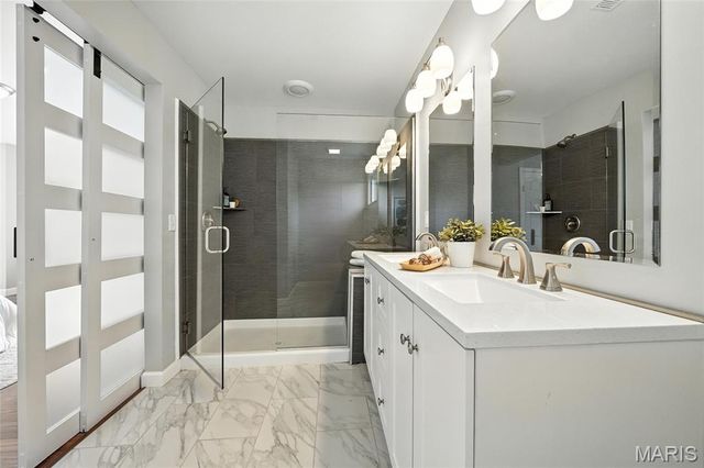 1623 Forest Avenue, St Louis, MO 63139