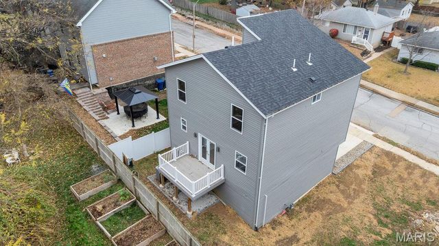 1623 Forest Avenue, St Louis, MO 63139