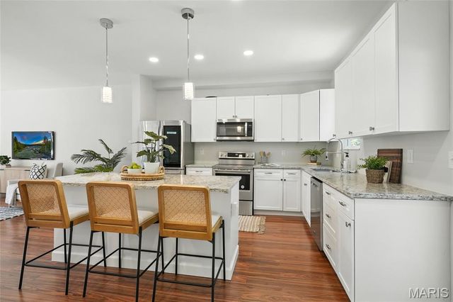 1623 Forest Avenue, St Louis, MO 63139