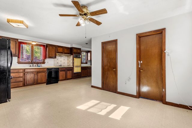 15 Springview Avenue, Manchester, NH 03103