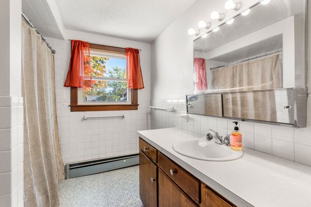 15 Springview Avenue, Manchester, NH 03103