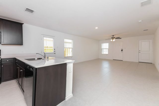 3104 Helix Bay Drive, Crandall, TX 75114