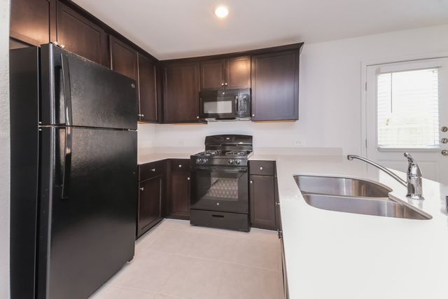 3104 Helix Bay Drive, Crandall, TX 75114