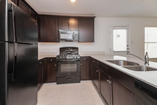 3104 Helix Bay Drive, Crandall, TX 75114