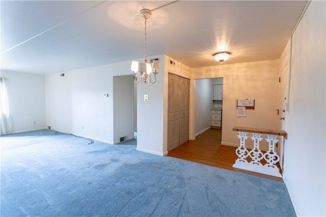 416 Isabella St 303, Oakmont, PA 15139