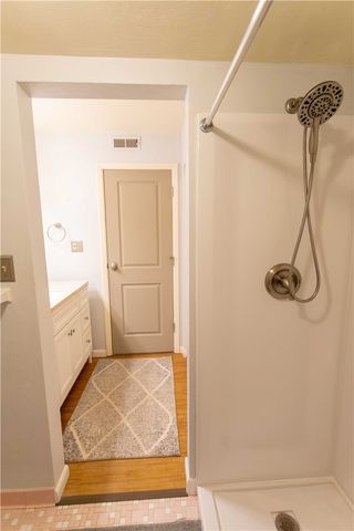 416 Isabella St 303, Oakmont, PA 15139