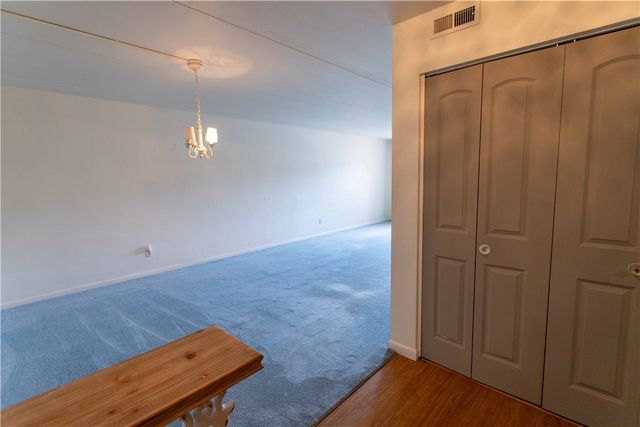 416 Isabella St 303, Oakmont, PA 15139
