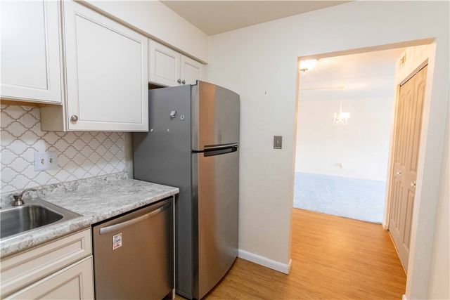 416 Isabella St 303, Oakmont, PA 15139
