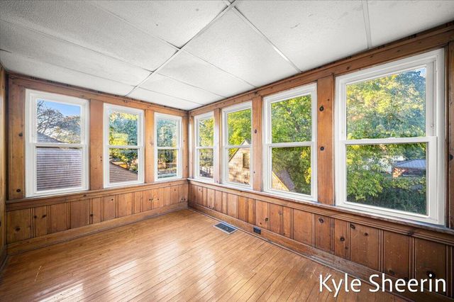 507 Elliott Street SE, Grand Rapids, MI 49507