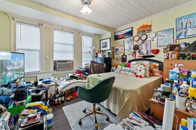 86 Clendenny Ave, Jersey City, NJ 07304