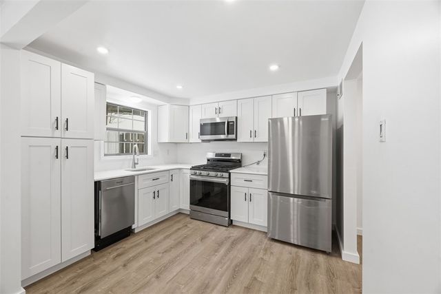 139 Heather Dr, Monroeville, PA 15146