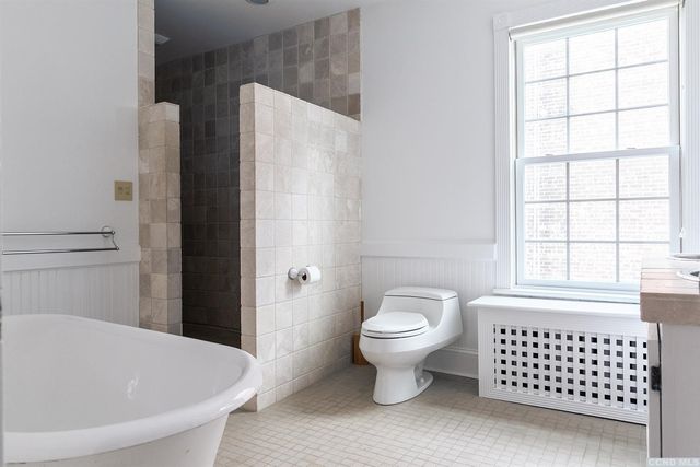 11 S South 6th Street, Hudson, NY 12534